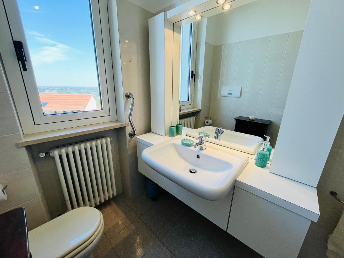 Casa Vacanze Con Vista Panoramica Frassinello Exteriér fotografie